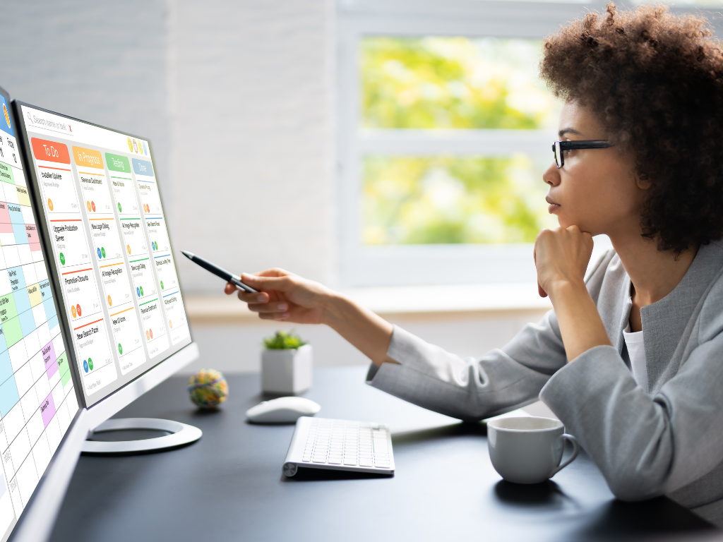 Humans and AI working on resource management together